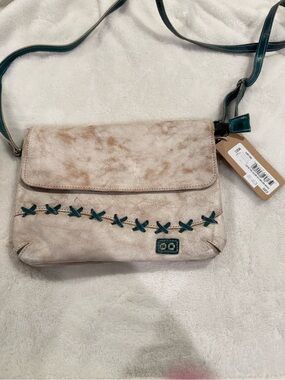 New with tags Bed Stu Cleo Crossbody 🩵